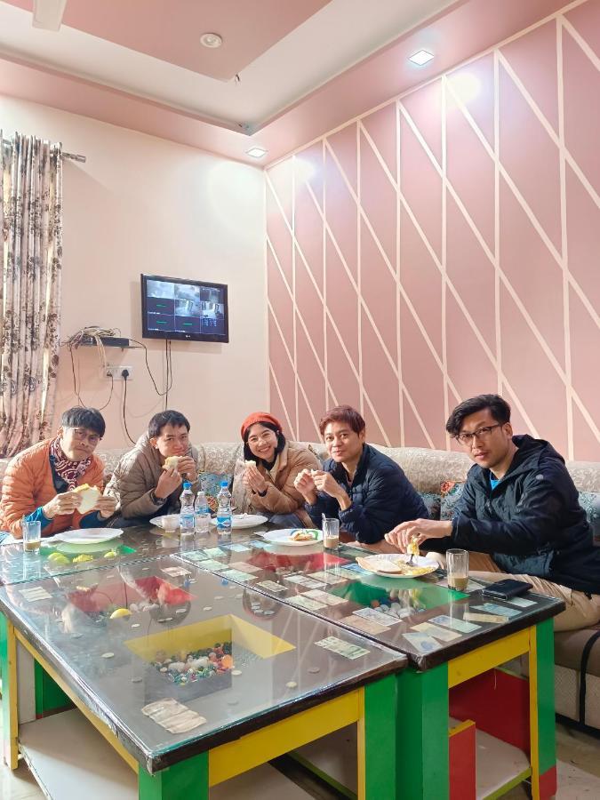 Friends Home Stay - Agra Экстерьер фото